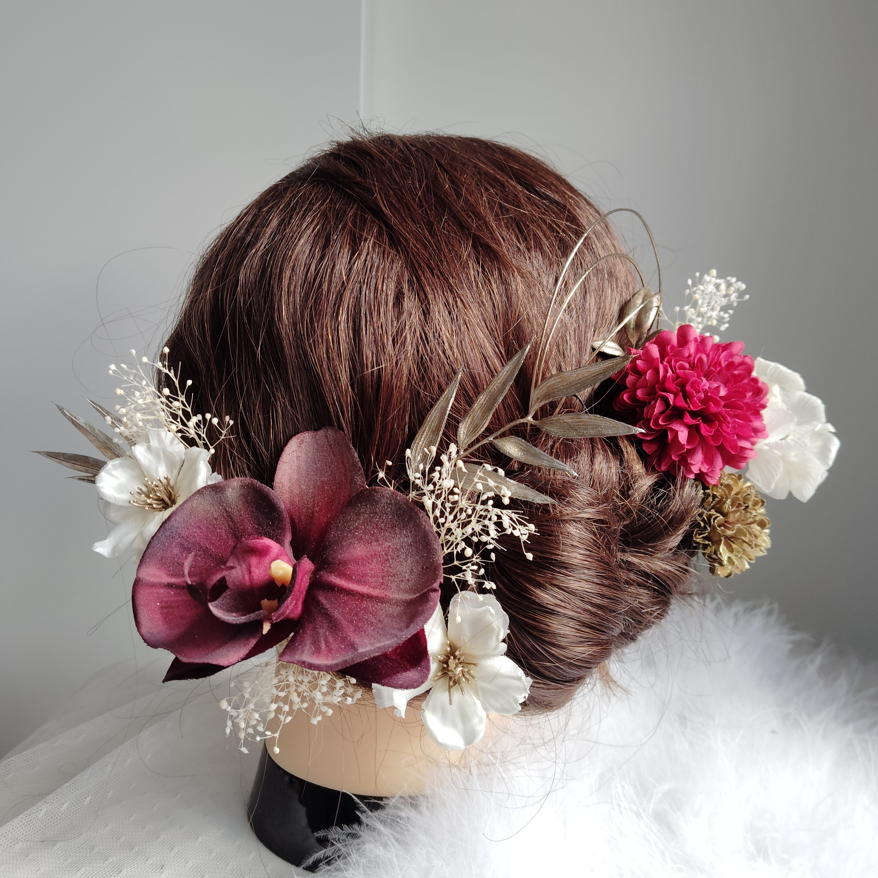 花蝶＿＿上品胡蝶蘭の髪飾り　卒業式　成人式 　結婚式　髪飾り 　白無垢　色打掛　振袖　着物　袴　和装　赤白金　赤い胡蝶蘭