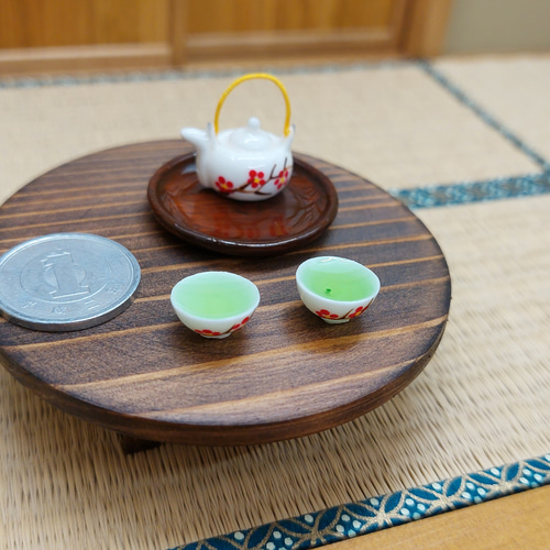 急須と湯飲み(茶柱入り) その他インテリア雑貨 ころぼっくるの