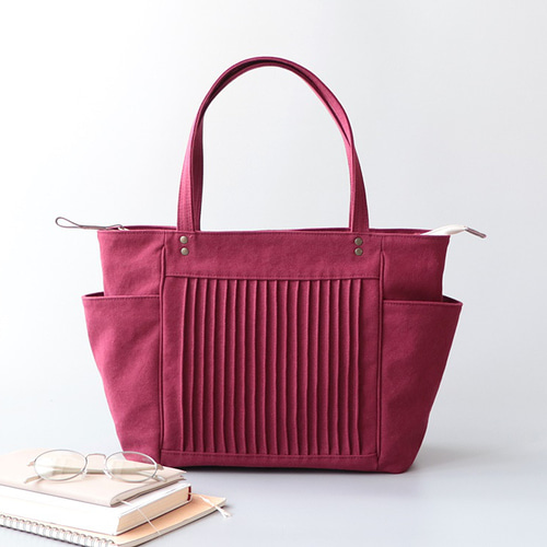私的トート（ボルドー）A4サイズ＊ポケット沢山容量たっぷり 軽量