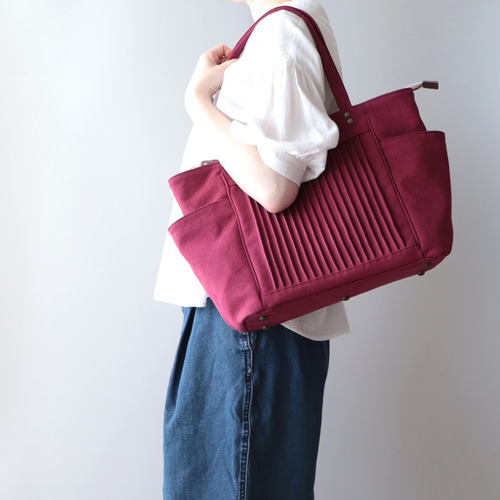 私的トート（ボルドー）A4サイズ＊ポケット沢山容量たっぷり 軽量