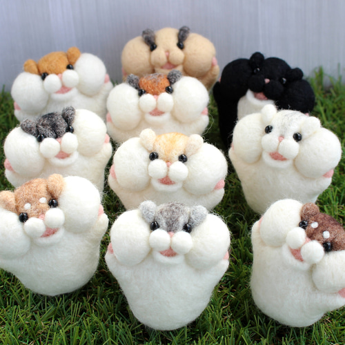 ほっぺた ぷにっ！ハムスター【ジャンガリアン/濃灰】 羊毛フェルト