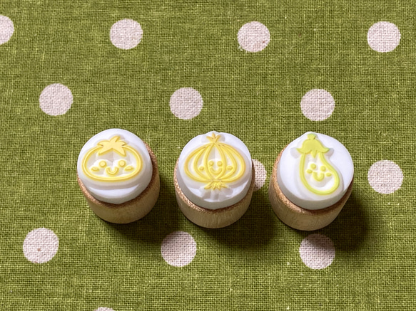 【再販】お野菜3兄弟はんこ☆ 2枚目の画像