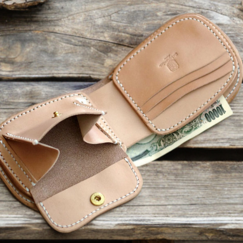 本革コンチョ折財布（受注制作）手縫いヌメ革ナチュラル 牛皮牛革 天然