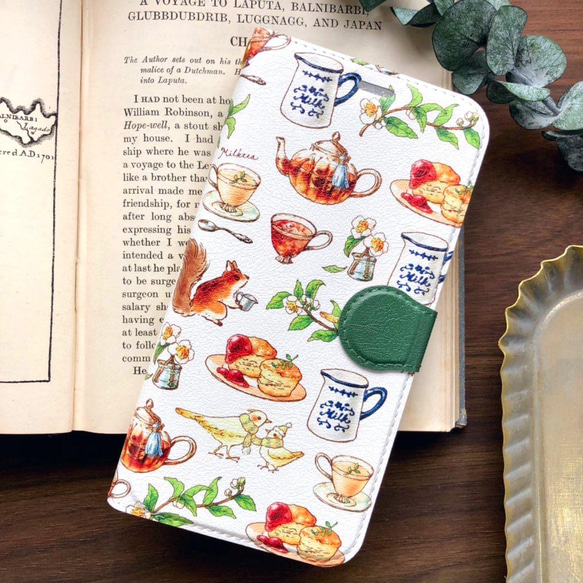 奶茶筆記本智慧型手機保護殼（適用於所有iPhone/Android機型）秋冬 松鼠與小鳥 第1張的照片