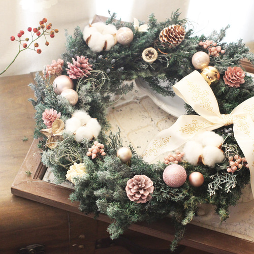 クリスマスリース（Mサイズ） プリザーブドフラワー petit chocolat
