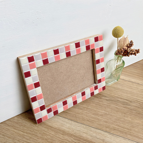 L版または2L版フォトフレーム ピンク＆パープル 木製壁掛け対応写真