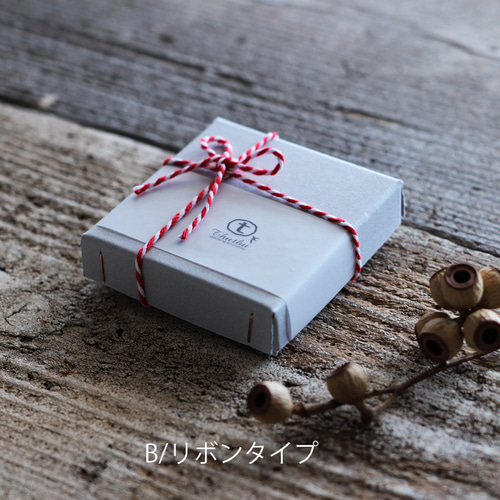 thuthu appetizing accessories リンゴの木ネックレス 4fc3a00a6b13656421907b1dad4593
