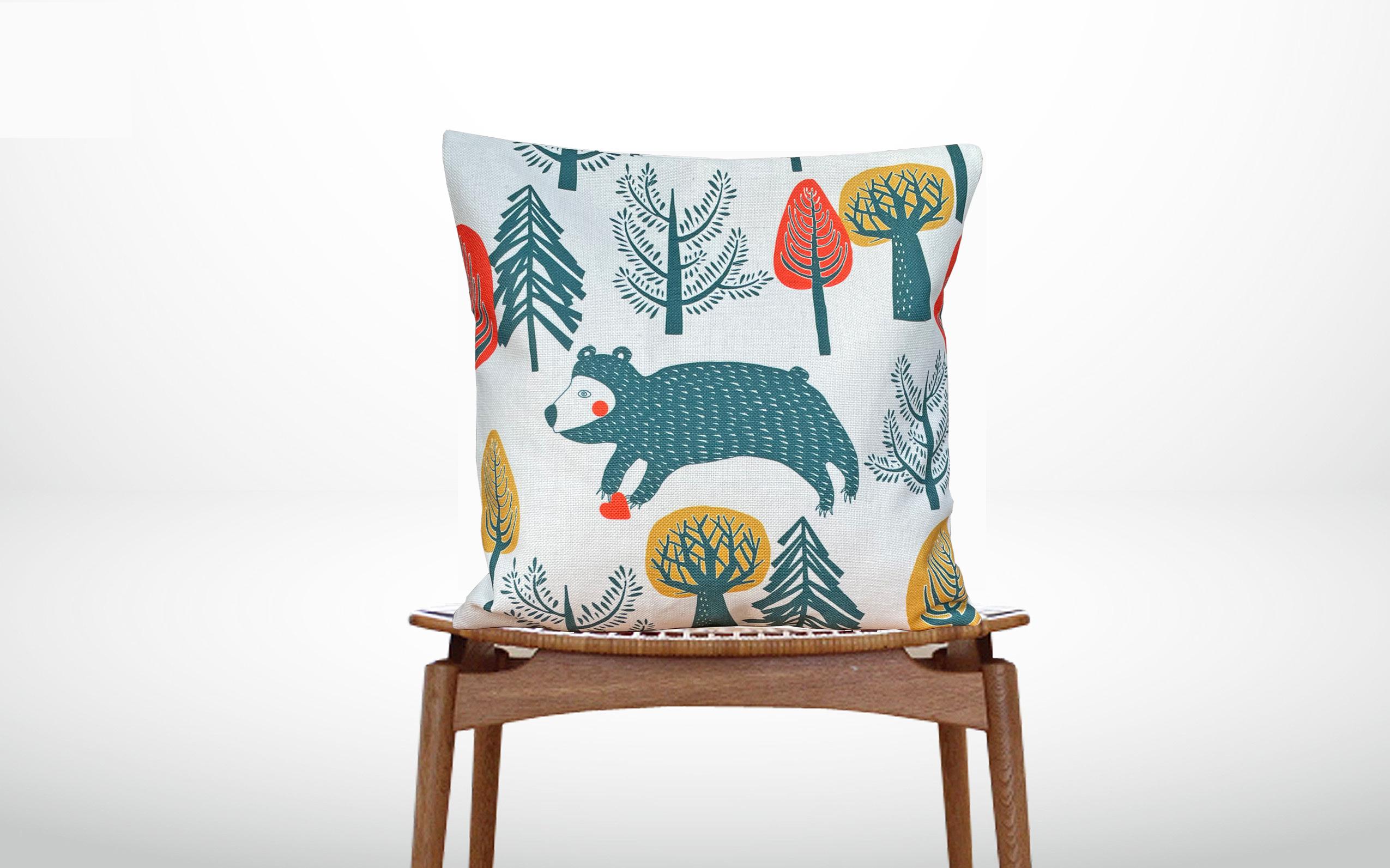 森のクッション　Animals in forest Bear Type A