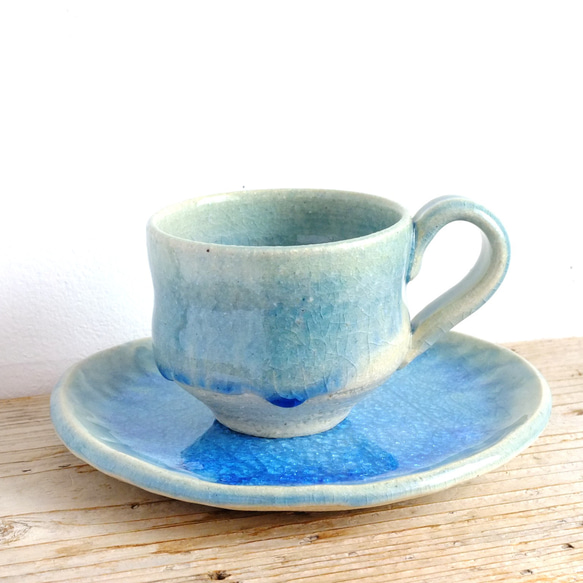 Blue glass cup and saucer #c-507 1枚目の画像