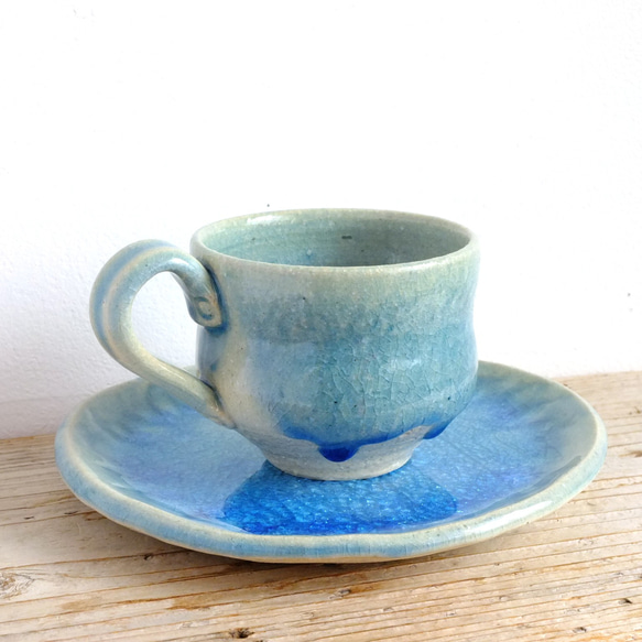 Blue glass cup and saucer #c-507 3枚目の画像