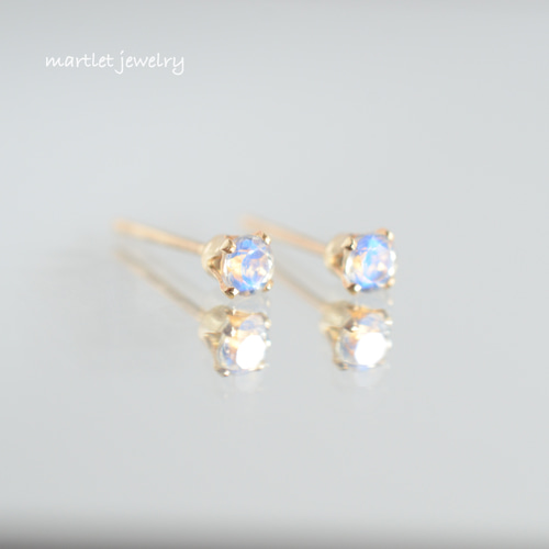 みかづき！天然石 ブルームーンストーン 羽ピアス 14kgf 521133436b8e6732bb77bccaab6c6b