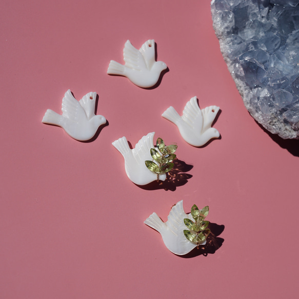 ☆橄欖石胸針，鴿子銜著橄欖枝~和平 第6張的照片