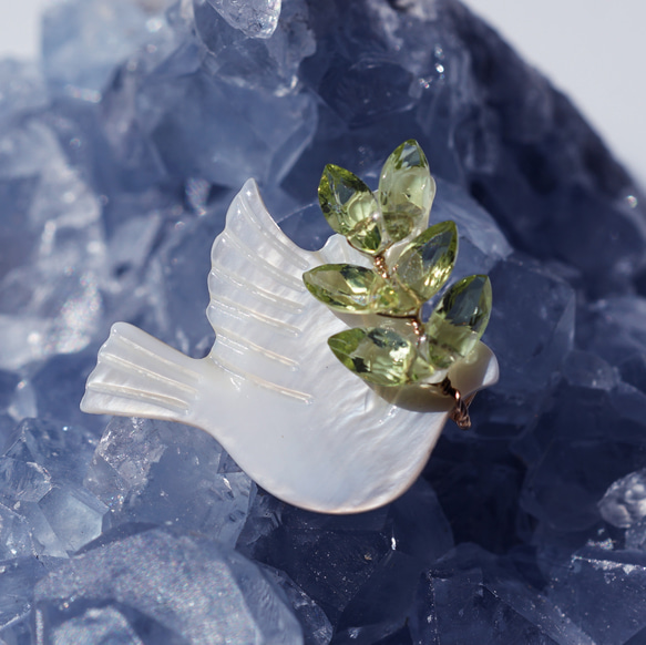 ☆橄欖石胸針，鴿子銜著橄欖枝~和平 第2張的照片