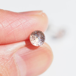 魔法の光るガラス『きらり【マジカル】』チタンピアス/イヤリング  【大きさ選べます】【金具選べます】【受注制作】≪送料無 3枚目の画像