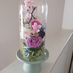 お供えの花桜 仏花仏壇 28cm 桜ケース付 ﾌﾟﾘｻﾞｰﾌﾞﾄﾞフラワー菊 薔薇