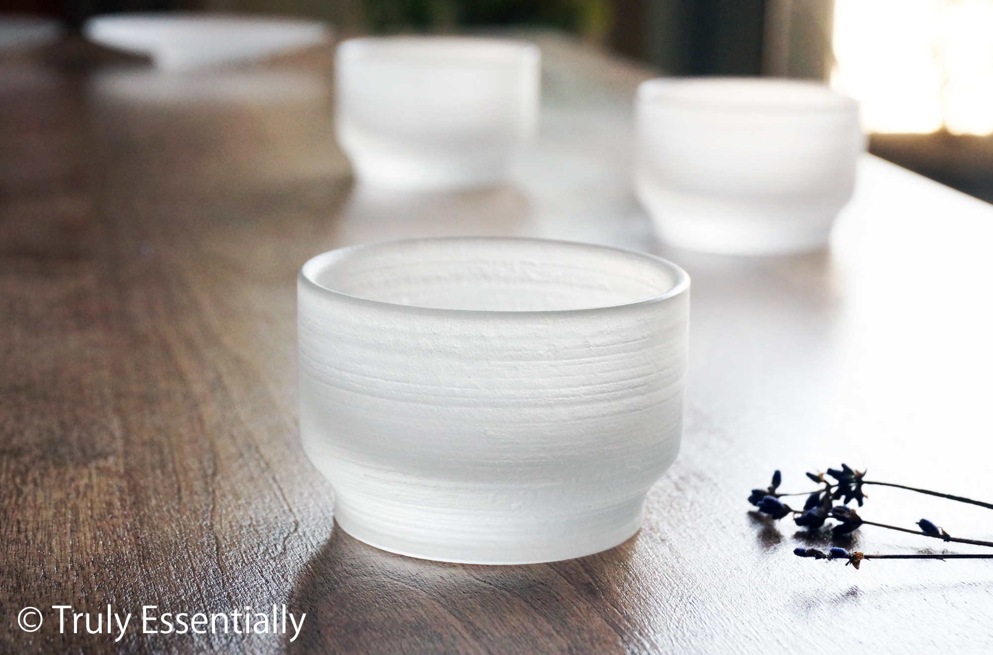 無色透明ガラスの器 -「 The Vessel of Light - 月明かりのうつわ 」● 高さ約4.5cm