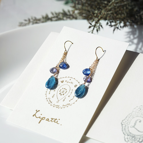 深海の色☆3種・青の宝石のピアス ～Deifilia ピアス（フック