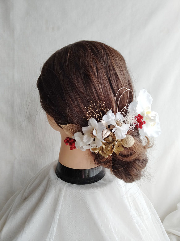 林檎の花の髪かざり　アップルブロッサム　タイトシニヨン　シニヨンヘア　卒業式　成人式　髪飾り　袴　振袖　着物　和装　 1枚目の画像
