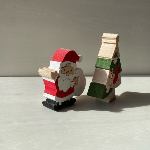 だいきりさんSTPR加入前グッズ クリスマスグッズ80個セット 内3個サイン入り きりかぶオリジナル クリスマスツリーとサンタの組み木セット