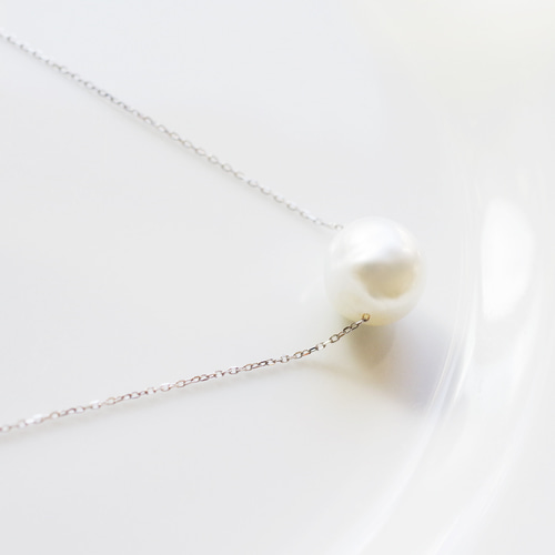 パールネックレス PT850・PT900・シロチョウ養殖真珠・ダイヤモンド