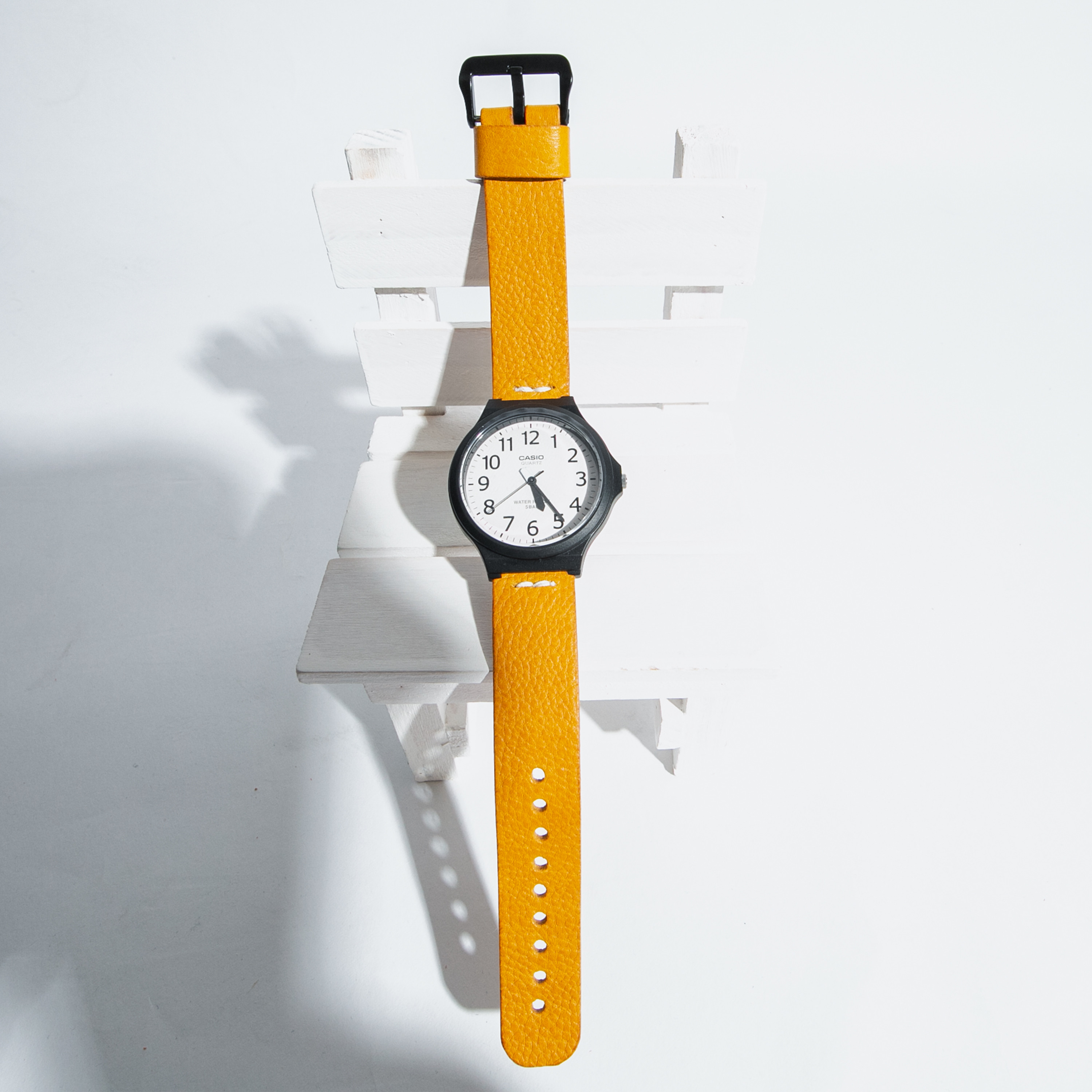 CASIO ワイドフェイス アリゾナレザー 革ベルト 腕時計 イエロー