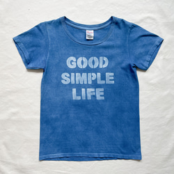 送料無料 "良い人生でシンプルな人生を" GOOD SIMPLE LIFE 藍染Tシャツ 鯨　クジラ ムラ染め 1枚目の画像