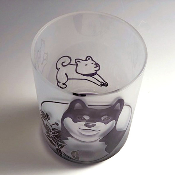 柴犬の愛らしいグラスです。 もらって嬉しい愛犬グラスです 6枚目の画像