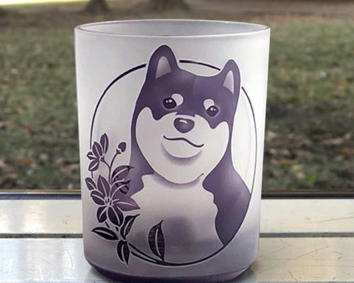 柴犬の愛らしいグラスです。 もらって嬉しい愛犬グラスです グラス