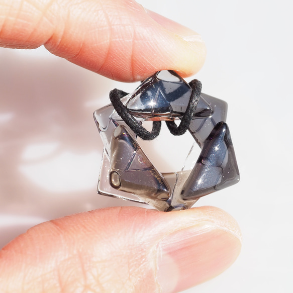 金平糖ガラス『こんぺいとう【モノクロ】』ネックレス【紐の色、長さ選べます】【受注制作】≪送料無料≫ 3枚目の画像