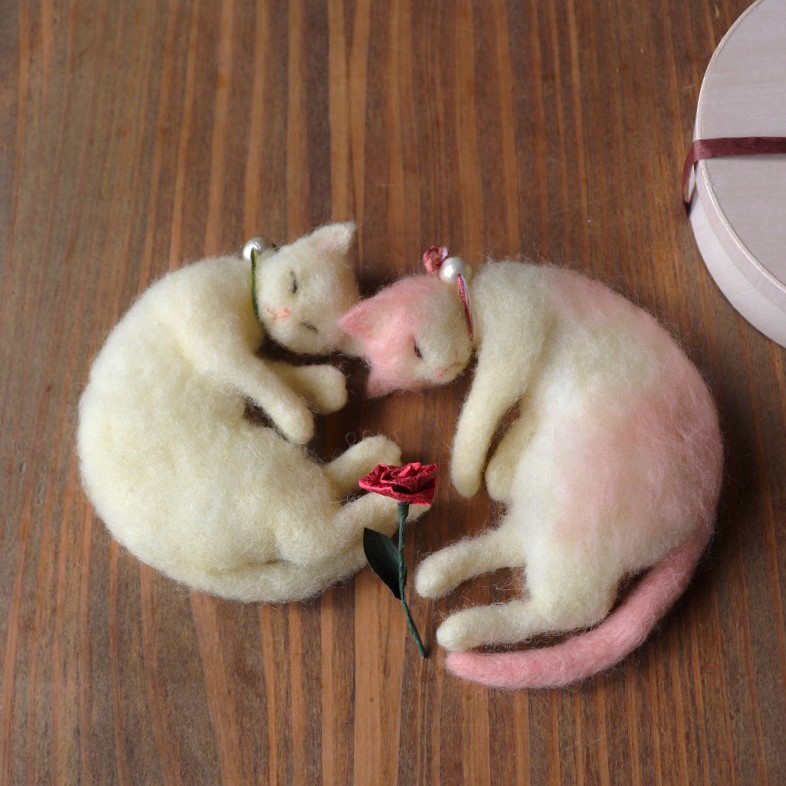 なかよし猫◆和紙バラ★リングピローにもΦ13cm★送料500円　もも