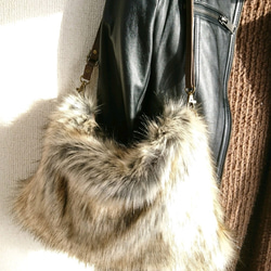 foxファー☆クラッチバッグ クラッチバッグ ゆい 通販 3122309｜Creema