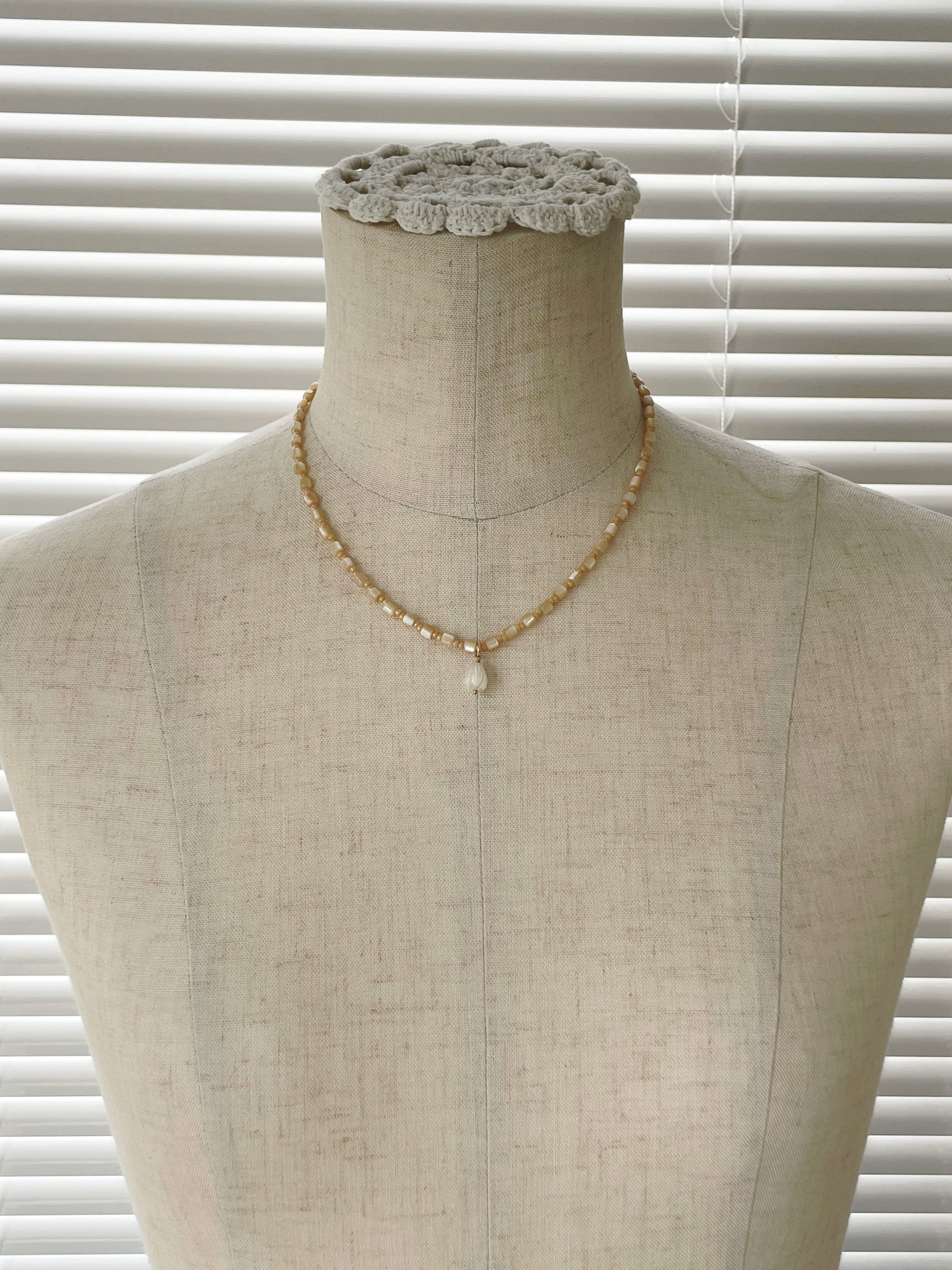 14kgf マザーオブパールとピカケトップのネックレス