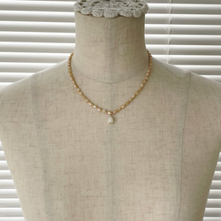 14kgf マザーオブパールとピカケトップのネックレス 1枚目の画像