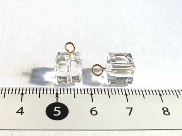 【天然石チャーム】クリスタル　キューブカット　8ｍｍ　1個　ハンドメイド素材 5枚目の画像
