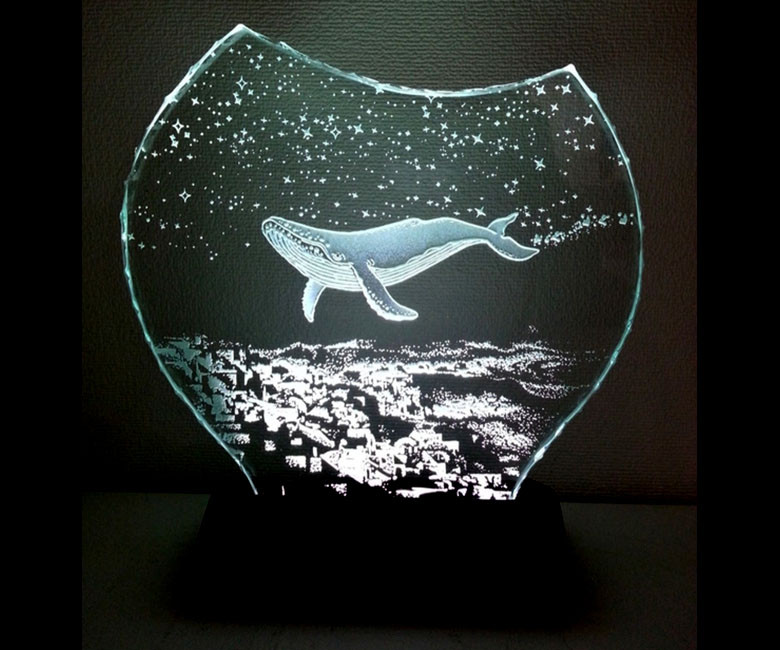 星降る夜・クジラ　（ガラス：Mサイズ）SCULPTORIUM　ガラスエッチング照明