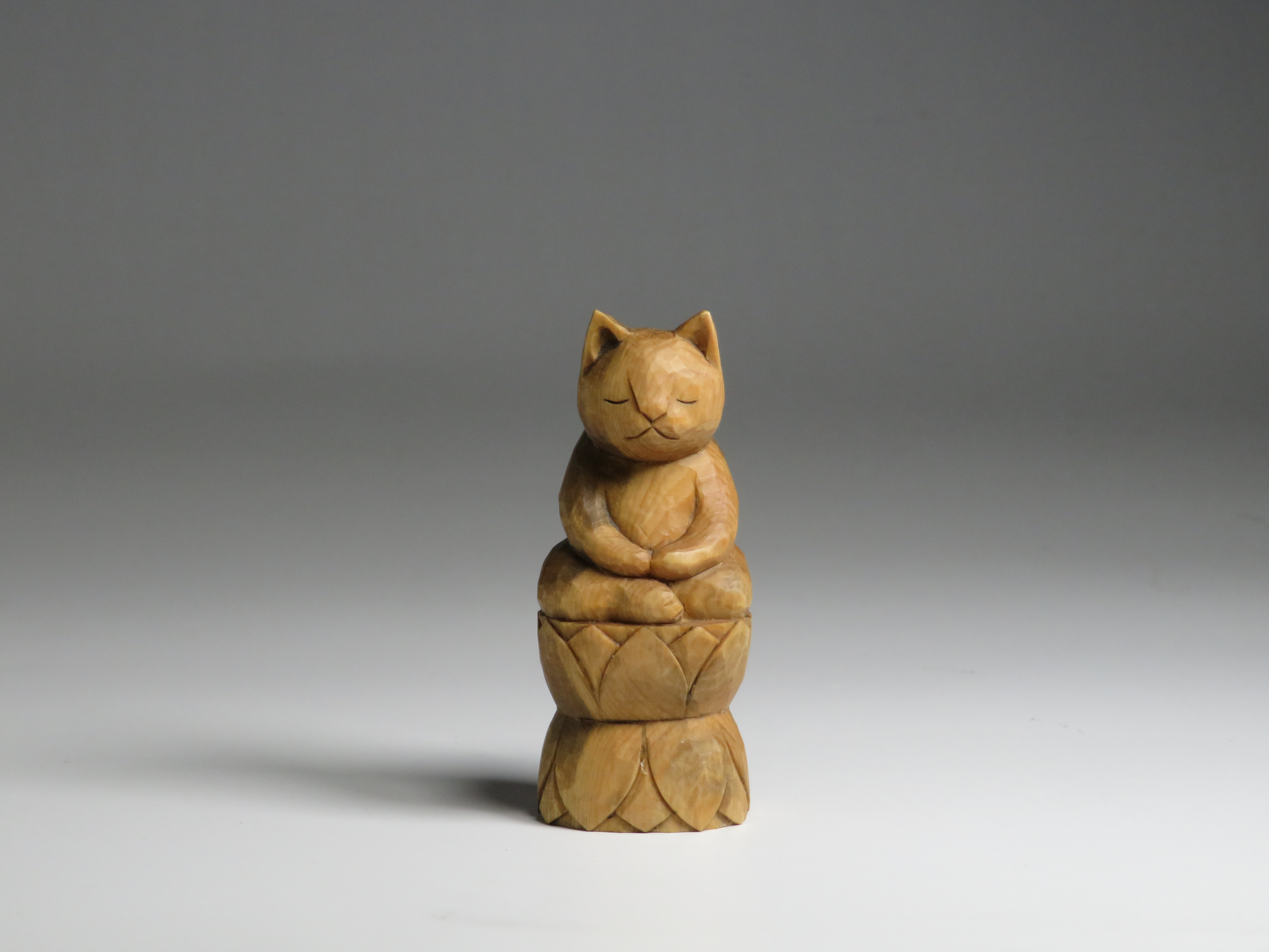 スーツ特別割引クーポン やっかい猫様　レトロ　木彫　壁かけ 彫刻