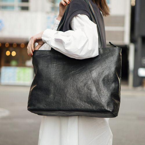 ★美品★SLOW ビームス別注 栃木レザー トートバッグ 大容量 肩掛け A4 BEAMS [別注BEAMS SLOW / TOTE（包大手提包）郵購| BEAMS
