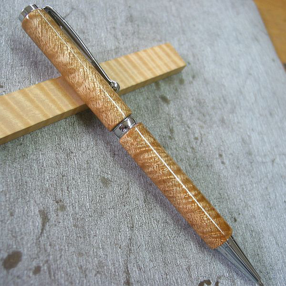 楠】木のボールペン 古材の縮杢が素敵 【即日発送】 ☆シャープペンに