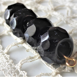 ブラック！穴4㎜　チェコビーズ Czech Glass Beads４個 1枚目の画像