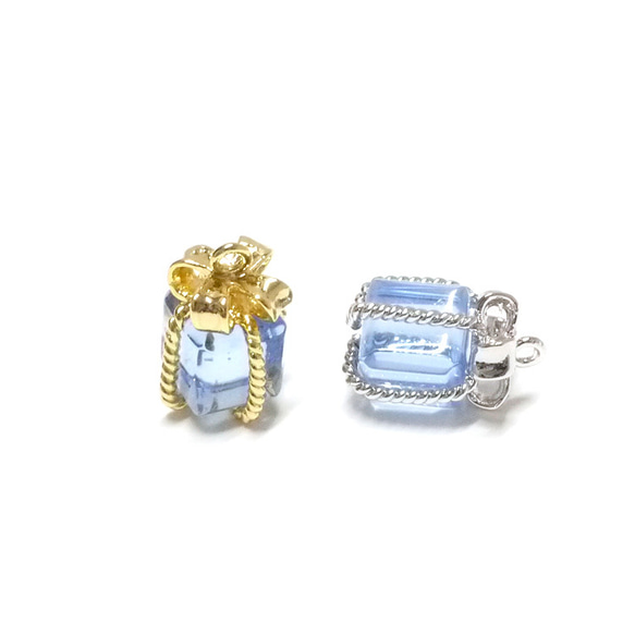 P1787s [2 件] 玻璃淺藍寶石色嬌小珠寶盒金色吊飾 第4張的照片