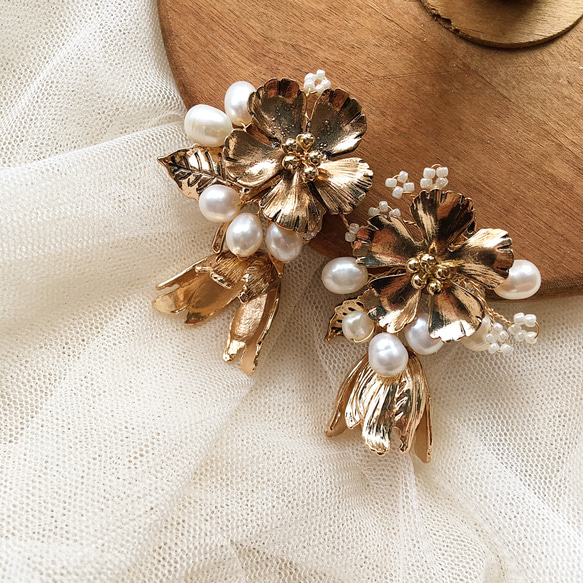 アンティーク 淡水パール ゴールド 花 つぼみ ブライダル イヤリング