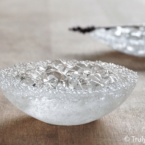 ガラスのアクセサリートレイ -「 KAKERAの光 」 ○ 無色透明・9cm