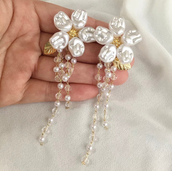 elizabeth flower 花形パールピアス　ウエディングアクセサリー Elizabeth Bower】Baroque Bauble Dropシルバーピアス