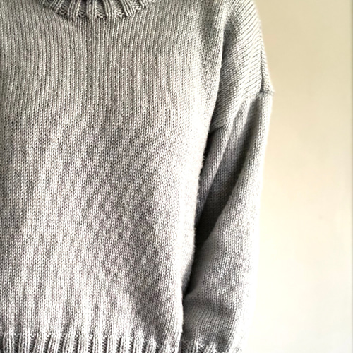ニュージーランドメリノウール 並太8ply 単色Col.822 シルバー ニュージーランドメリノウール 並太8ply 単色Col.822 シルバー