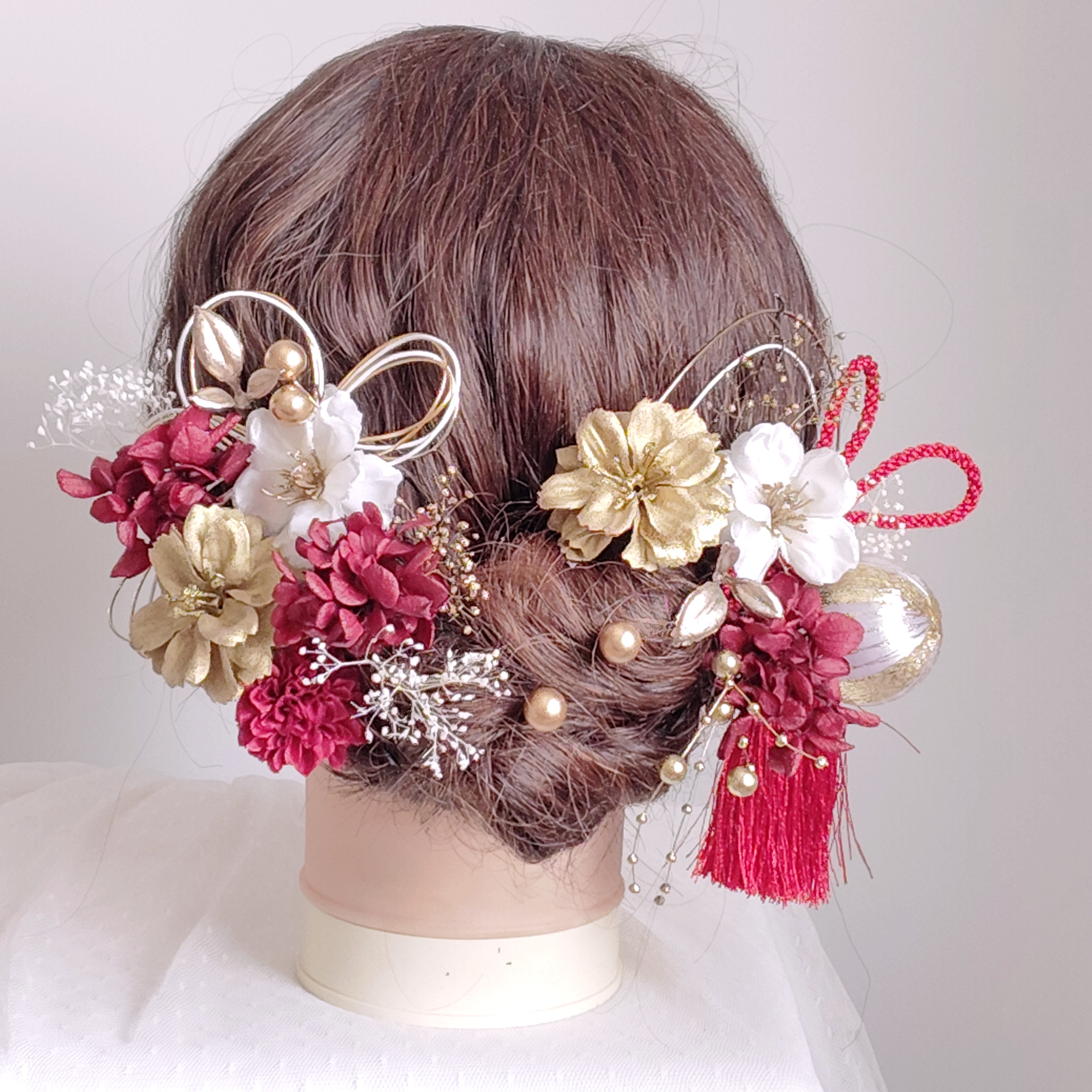 小花とアップルブロッサムの髪飾り　枝垂れパール　パールシャワー　白無垢　色打掛　髪飾り　和装　成人式　結婚式　卒業式　袴