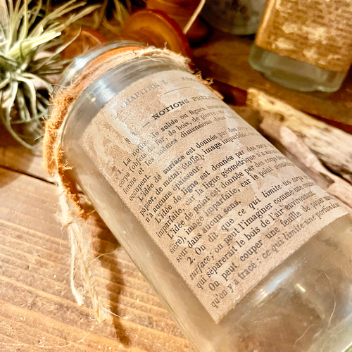 インド製アンティーク花瓶。熟練職人による純手作りで、卓越した技法が光る逸品です。 花瓶 おしゃれ インド製 ハンドメイド アート 陶器 | Freaks