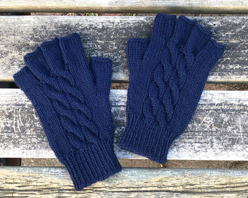 ざっくり編みのハンドウォーマー(男性用フリーサイズ)/ハーフミトン/指