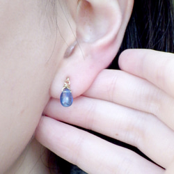 14kgf 藍晶石一對形狀顆粒耳環 第2張的照片