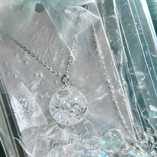 ❄︎雪の精のネックレス❄︎＊雪の結晶・スノードーム ネックレス