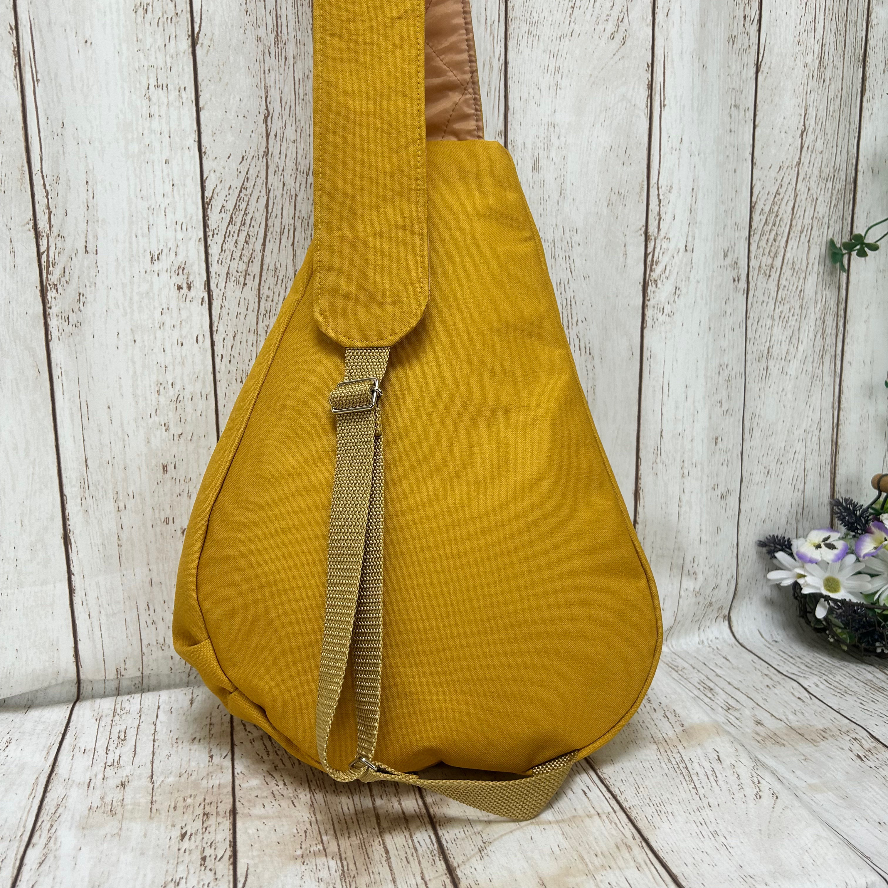 しずく型 ワンショルダーバッグ ボディバック　ショルダーバック　通院　マザーバック　長さ調節可能 帆布 マスタード21番